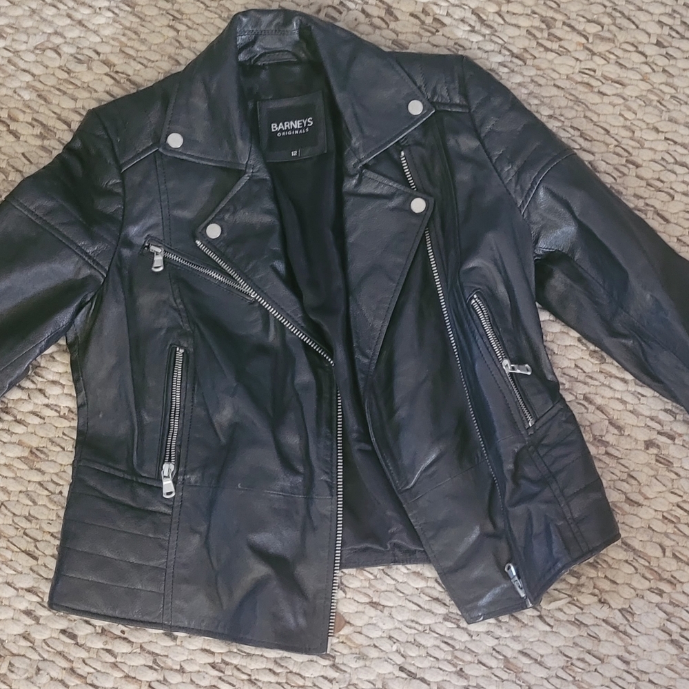 Barneys New York Women's Sleek Black Leather Jacket. Size: Fits Like An 8
